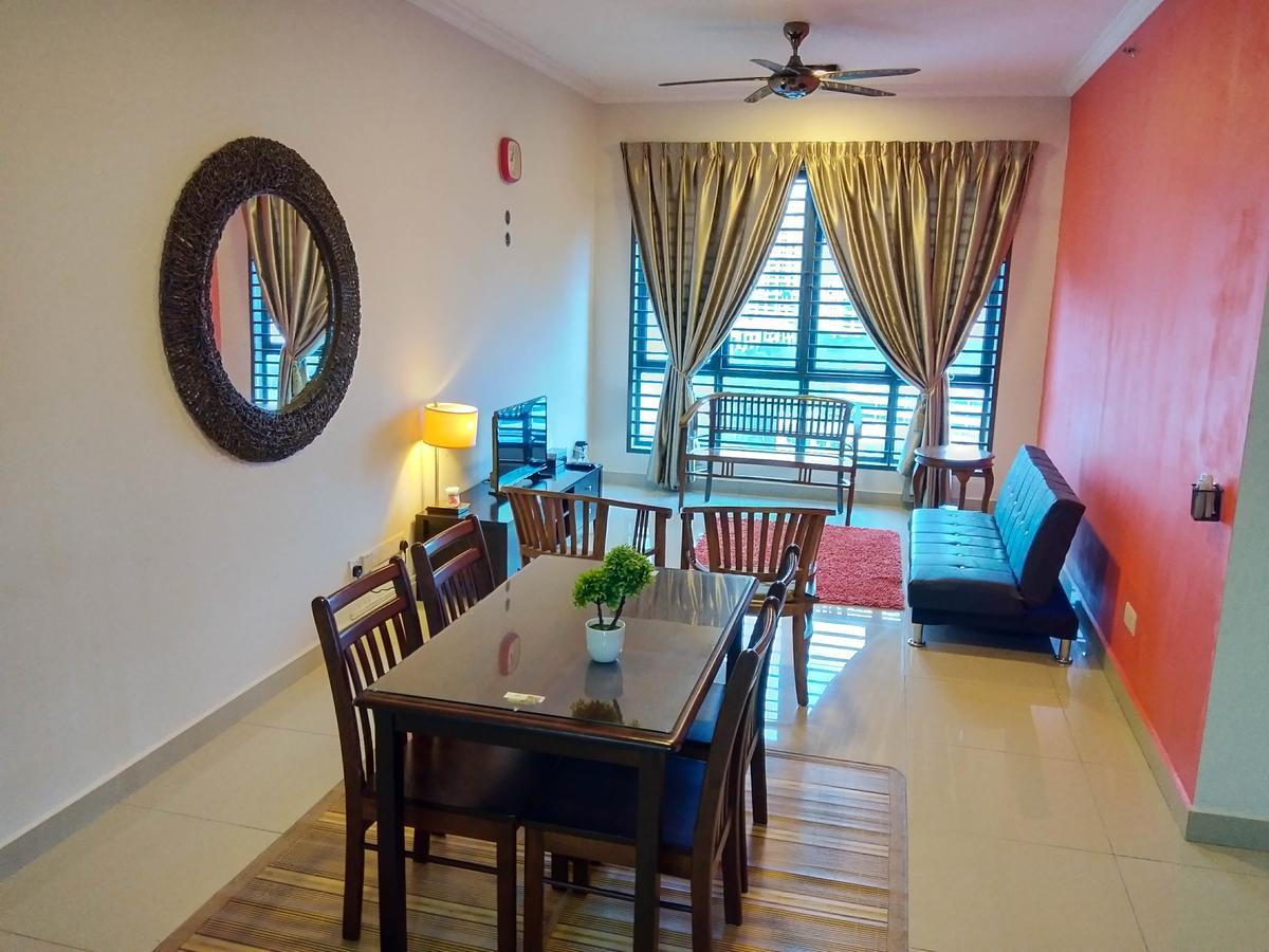 Warih Homestay Seri Kembangan Ngoại thất bức ảnh